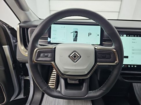 Used 2023 Rivian R1S Adventure image 28