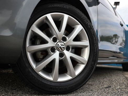 Used 2012 Volkswagen Jetta SE FWD image 25
