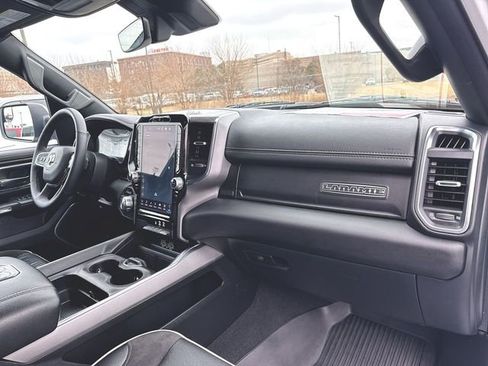 Used 2025 RAM 1500 Laramie image 28