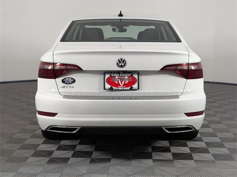 Used 2021 Volkswagen Jetta SEL Premium image 6