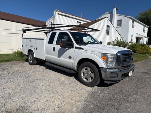 Used 2016 Ford F350 XLT w/ XLT Interior Package RWD image 17