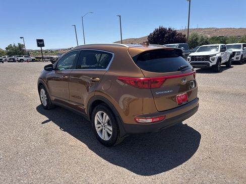 Used 2017 Kia Sportage LX w/ LX Popular Package FWD image 7