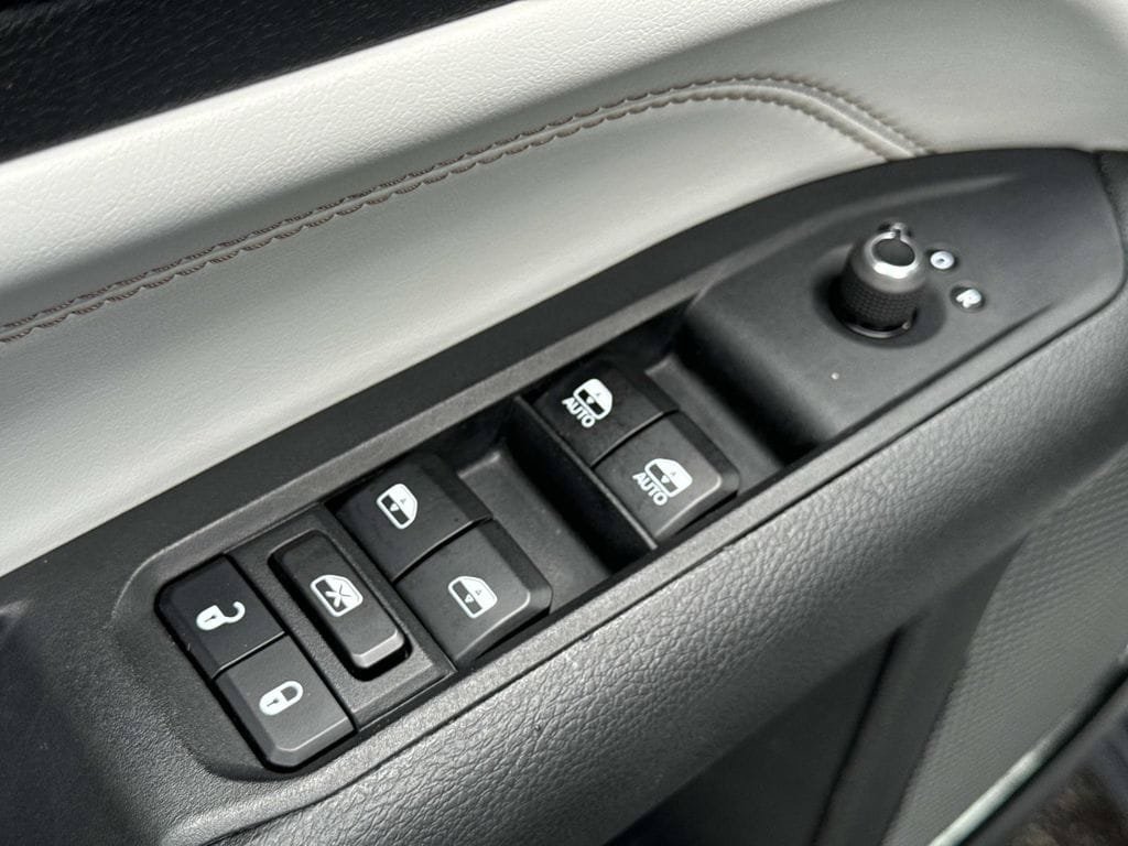 Used 2024 Jeep Compass Limited AWD/4WD image 29