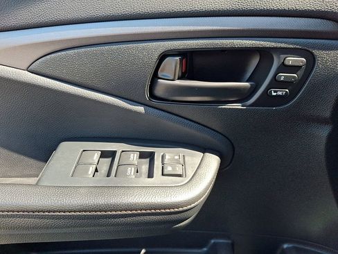Used 2022 Honda Passport TrailSport image 13