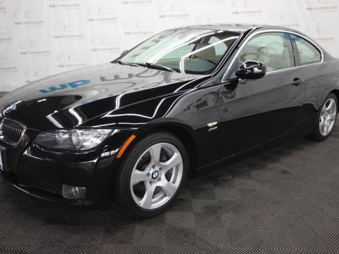 Used 2010 BMW 328i xDrive Coupe image 2