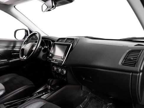 Used 2024 Mitsubishi Outlander Sport AWD image 11