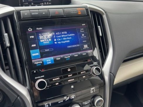 Used 2022 Subaru Ascent Limited w/ Technology Package image 7
