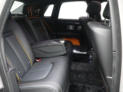 New 2025 Rolls-Royce Ghost Black Badge image 24