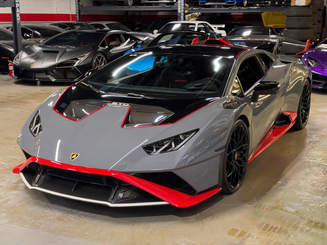 Used 2022 Lamborghini Huracan STO RWD image 12