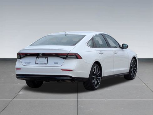 Certified 2023 Honda Accord Touring image 5