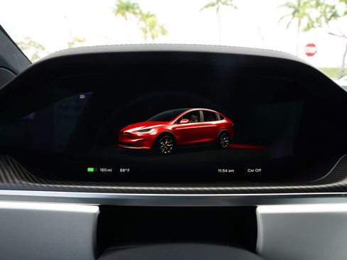 Used 2024 Tesla Model X Plaid image 27