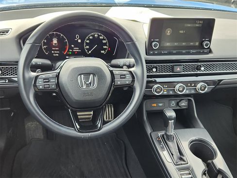 Used 2022 Honda Civic Sport image 9