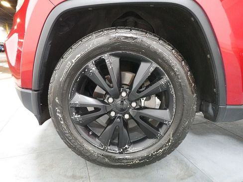 Used 2012 Jeep Grand Cherokee Altitude AWD/4WD image 36