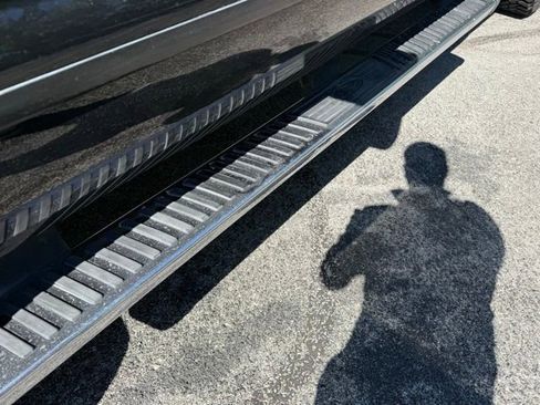 Used 2009 Ford F350 4x4 Crew Cab Super Duty image 12