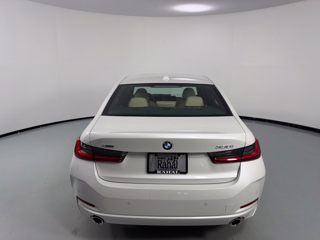 Used 2025 BMW 330i xDrive Sedan w/ Convenience Package AWD/4WD image 6