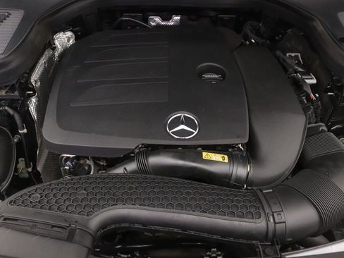 Certified 2022 Mercedes-Benz GLC 300 image 23
