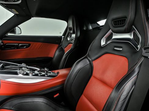 Used 2018 Mercedes-Benz AMG GT Roadster image 26