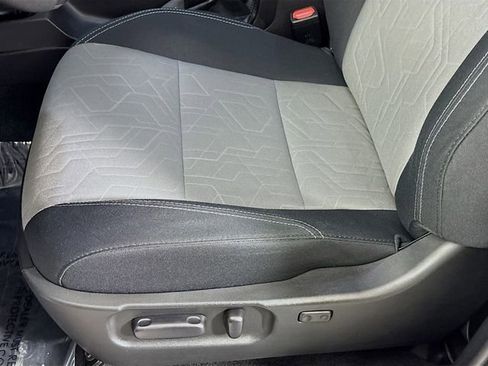 Used 2022 Toyota Tacoma TRD Off-Road image 19