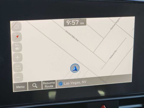 Used 2023 Hyundai Elantra Limited image 27