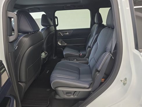 New 2026 INFINITI QX80 4WD w/ Sport Exterior Package image 24