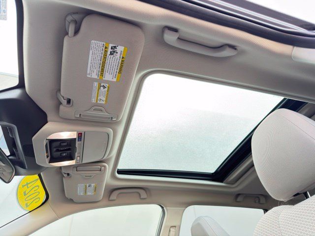 Used 2024 Subaru Forester Premium AWD/4WD image 20