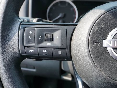 Used 2023 Nissan Rogue SV AWD/4WD image 10