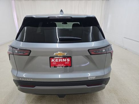 Used 2026 Chevrolet Equinox LT FWD image 16