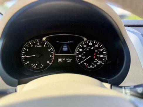 Used 2015 Nissan Altima 2.5 SL FWD image 14