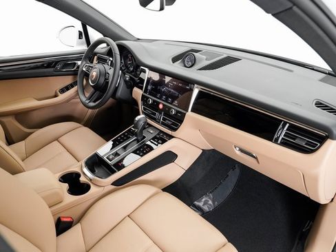 New 2025 Porsche Macan image 23