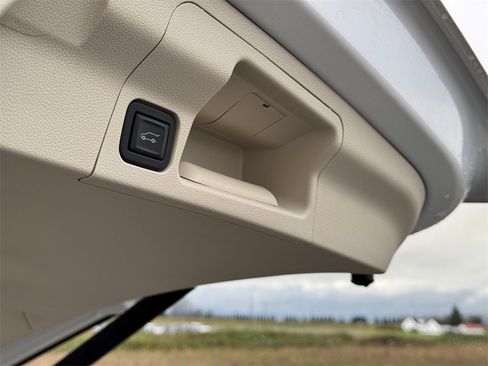 Used 2023 GMC Acadia Denali w/ Denali Ultimate Package image 30