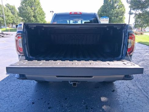 Used 2017 GMC Sierra 1500 SLT AWD/4WD image 5
