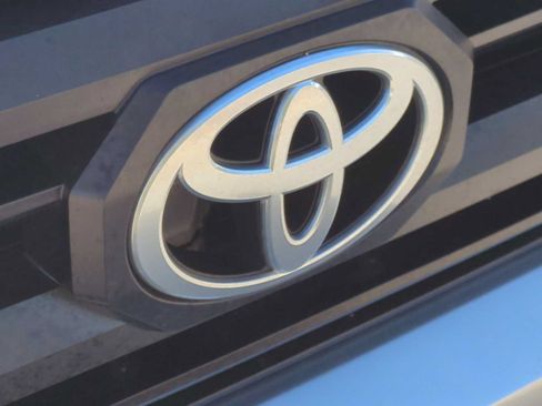 Used 2024 Toyota Tacoma SR5 RWD image 29