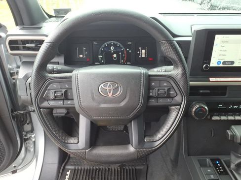 Certified 2025 Toyota Tacoma SR AWD/4WD image 19