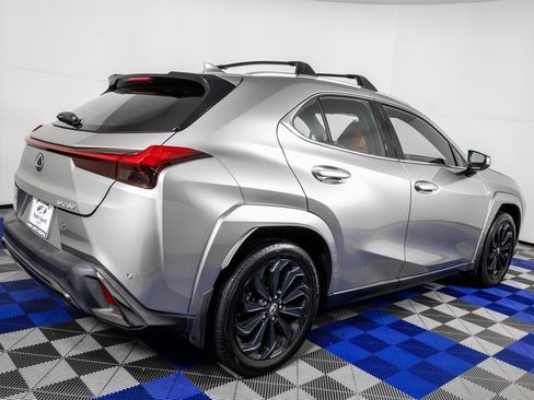 Used 2022 Lexus UX 200 F Sport image 5
