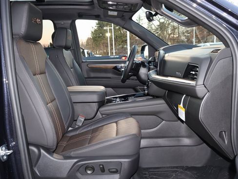New 2025 Chevrolet Suburban High Country image 44