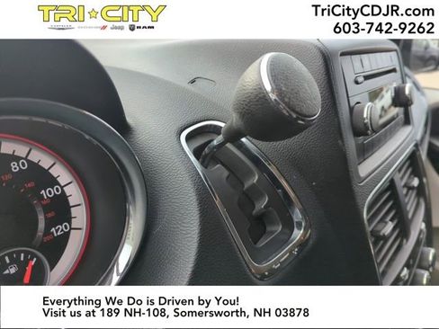 Used 2014 Dodge Grand Caravan SXT image 28