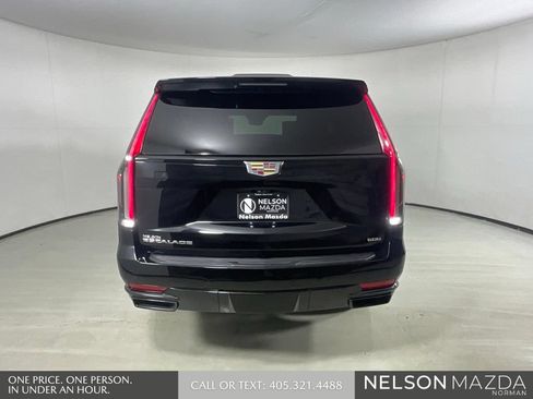 Used 2023 Cadillac Escalade Sport AWD/4WD image 8
