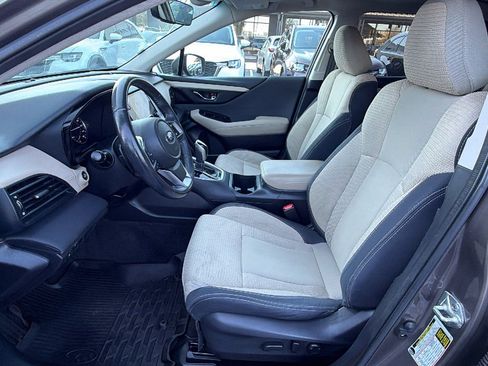 Used 2021 Subaru Outback Premium image 13