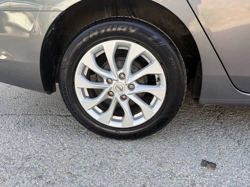 Used 2019 Nissan Sentra SV FWD image 31
