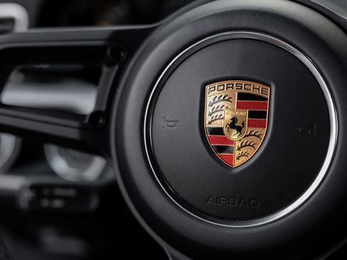 Used 2018 Porsche 911 GT3 image 38