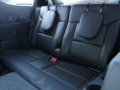 New 2026 Ford Explorer ST-Line w/ ST-Line Street Pack image 19