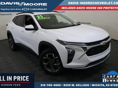 Used 2025 Chevrolet Trax LT