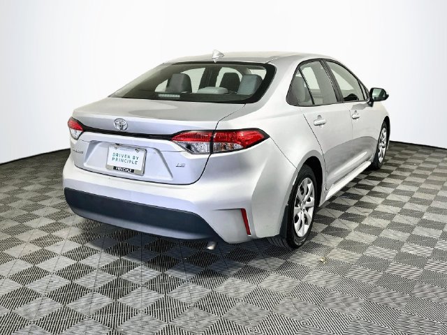 Certified 2025 Toyota Corolla LE FWD image 8