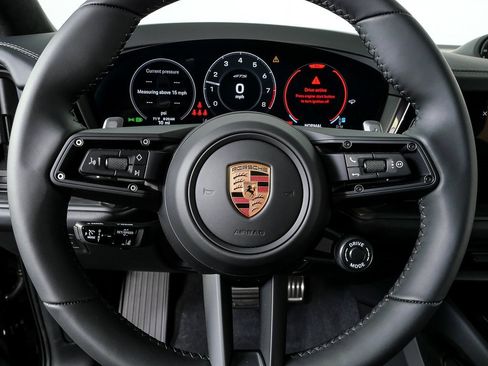 New 2026 Porsche Cayenne GTS image 9