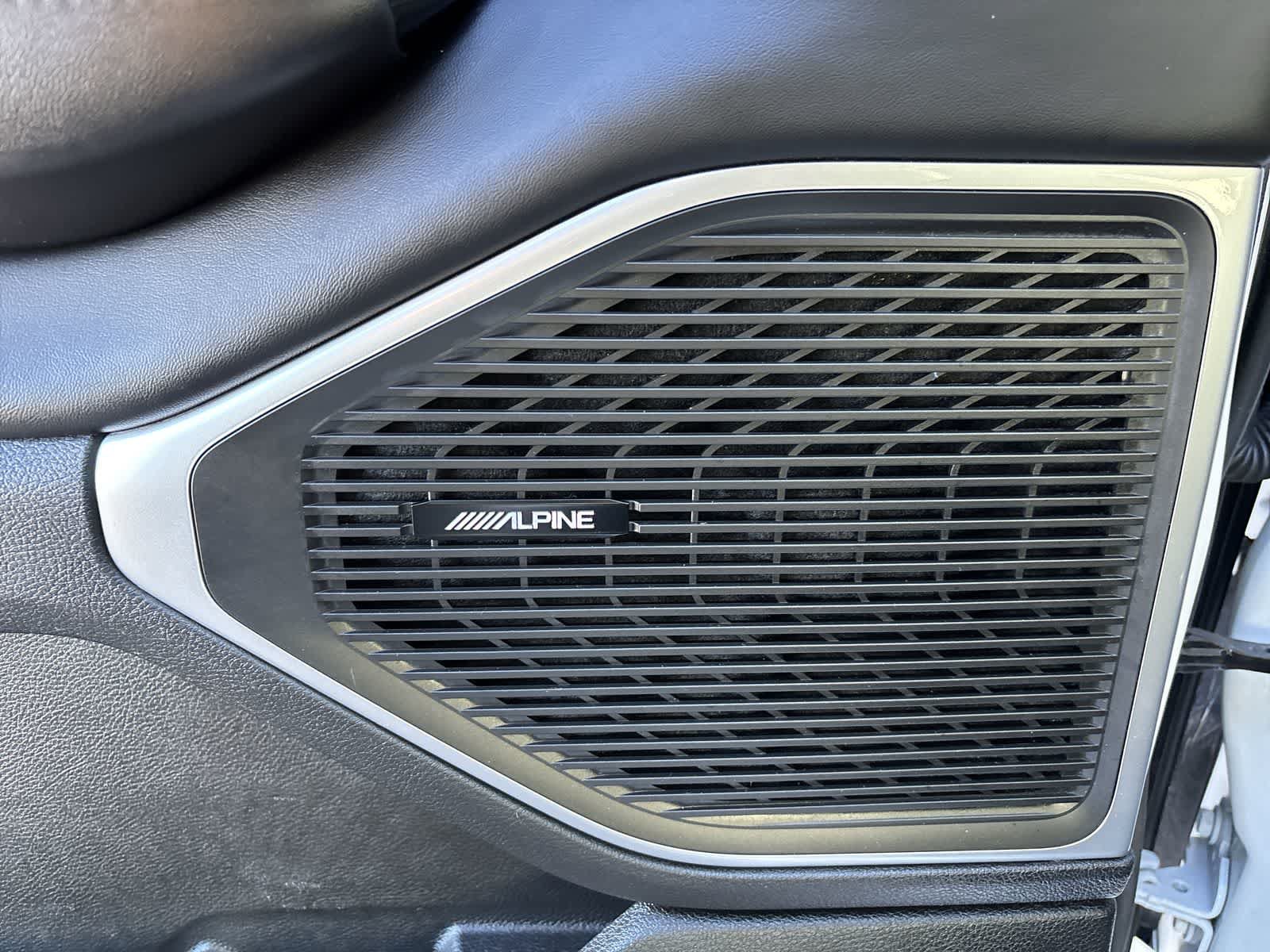 Used 2022 Jeep Wagoneer Series II AWD/4WD image 10