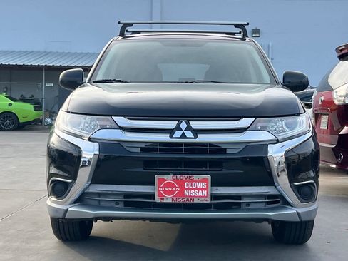 Used 2017 Mitsubishi Outlander ES image 11