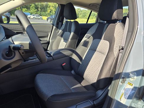 New 2026 Nissan Sentra SV w/ SV Convenience Package FWD image 10