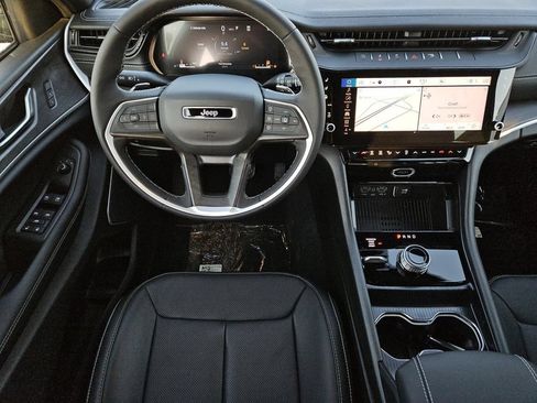 New 2026 Jeep Grand Cherokee Limited AWD/4WD image 10