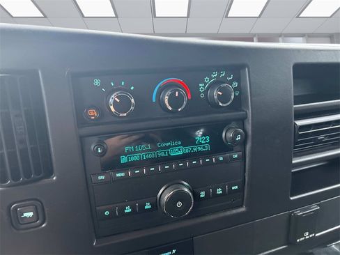 Used 2023 GMC Savana 2500 w/ Driver Convenience Package image 21