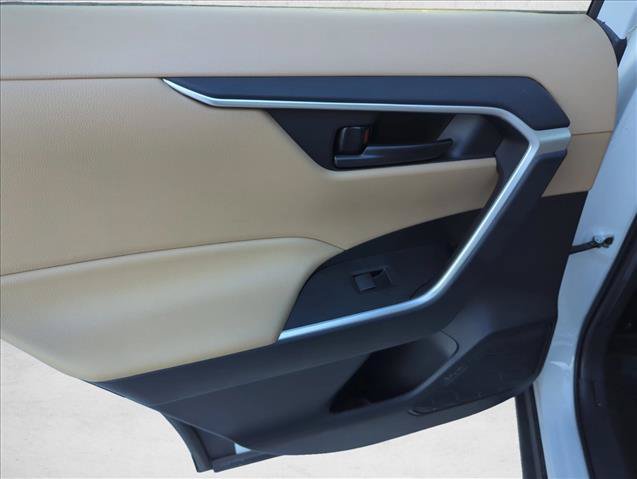 Used 2023 Toyota RAV4 LE FWD image 10